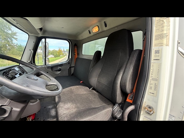 2018 Freightliner M2 / DRY:2988