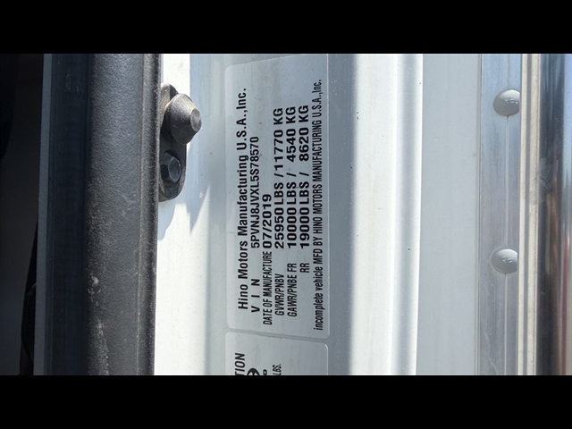 2020 Hino 268 / DRY:2978