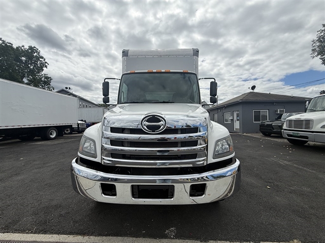 2020 Hino 268 / DRY:2986