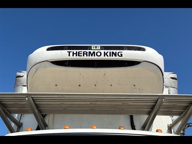 2020 Freightliner M2 / REEFER Other:2931