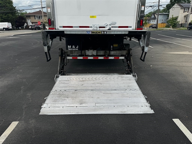 2020 Freightliner M2 / REEFER:2967
