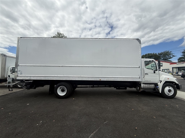 2020 Hino 268 / DRY:2986
