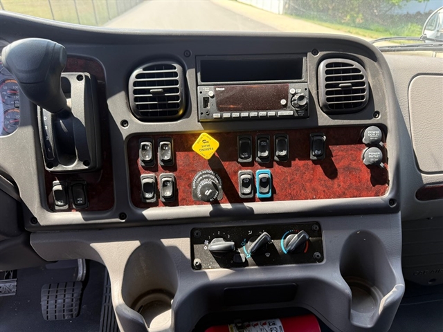 2022 Freightliner M2 / DRY:2952