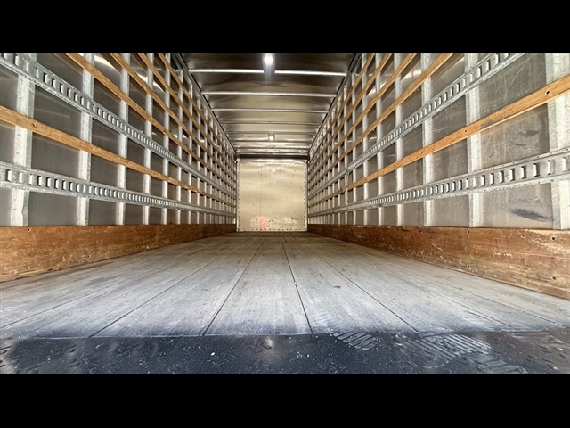 2020 Hino 268 / DRY:2978