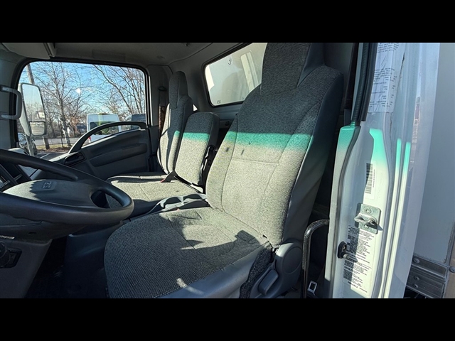 2022 Isuzu NRR / DRY Other:2936