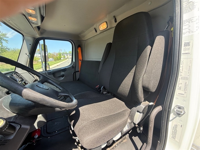 2022 Freightliner M2 / DRY:2952