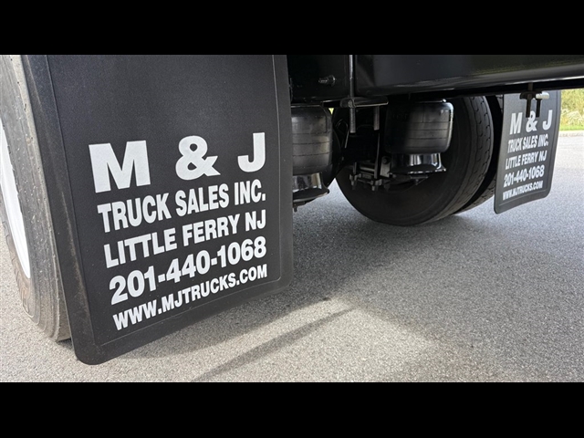 2018 Freightliner M2 / DRY:2988
