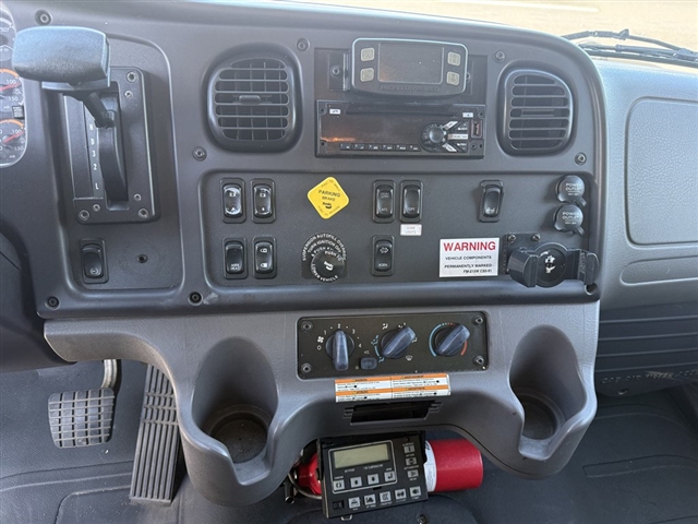 2018 Freightliner M2 / REEFER:2991