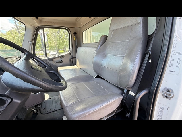 2020 Freightliner M2 / REEFER Other:2931