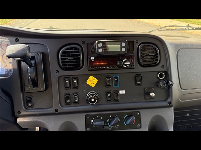 2019 Freightliner M2 / DRY Other:2925