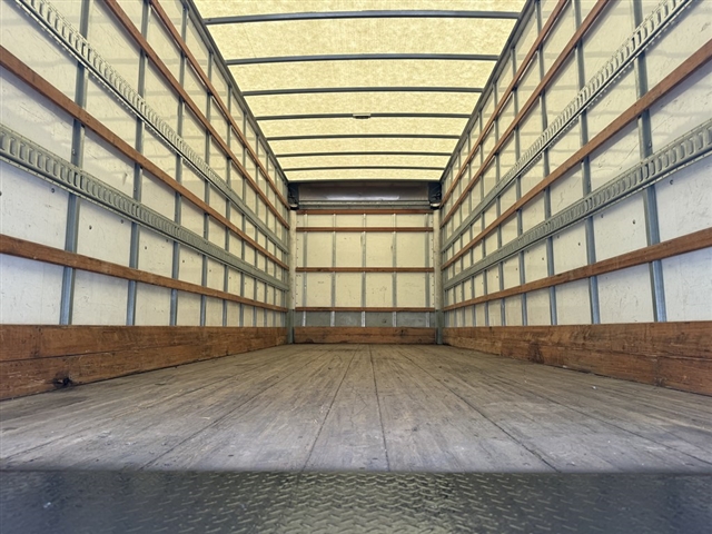 2020 Hino 268 / DRY:2986