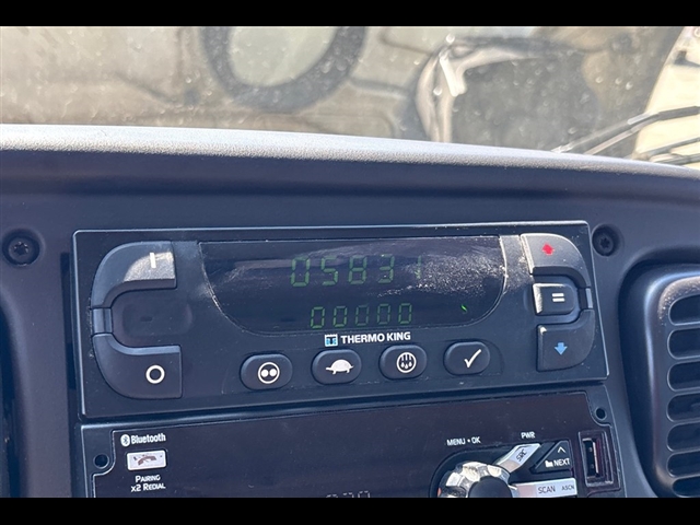 2020 Freightliner M2 / REEFER Other:2931