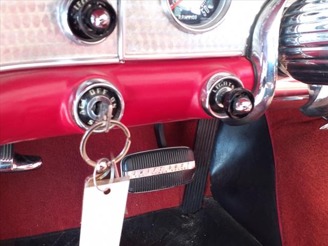 1957 Ford Thunderbird Deluxe
