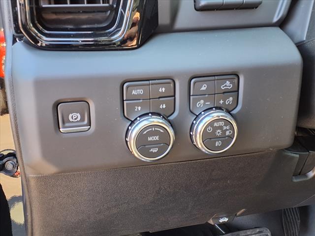 2025 GMC Sierra 2500HD AT4