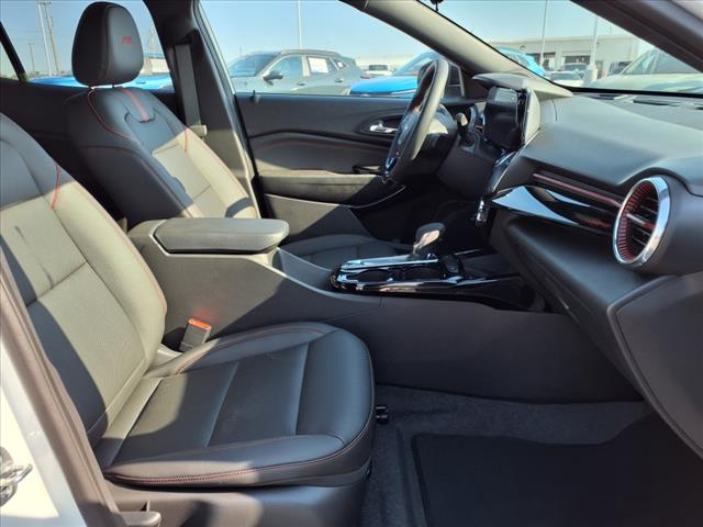2025 Chevrolet Trax RS