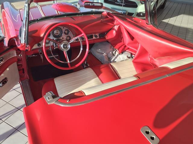 1957 Ford Thunderbird Deluxe