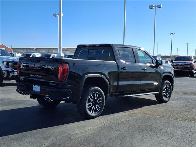 2025 GMC Sierra 1500 AT4