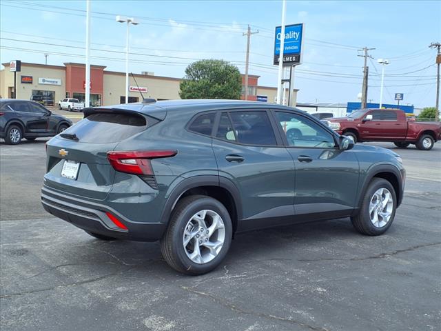 2025 Chevrolet Trax LS
