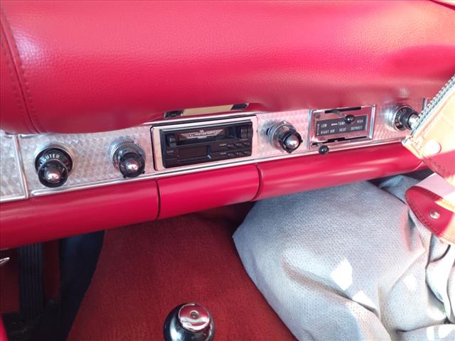 1957 Ford Thunderbird Deluxe