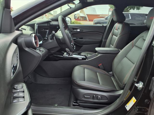 2025 Chevrolet Trax RS