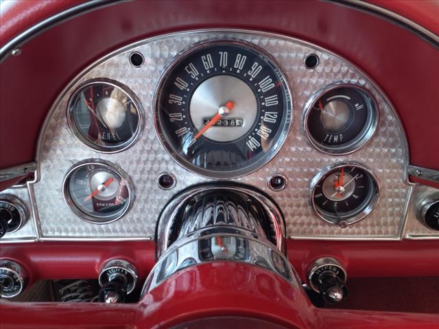 1957 Ford Thunderbird Deluxe