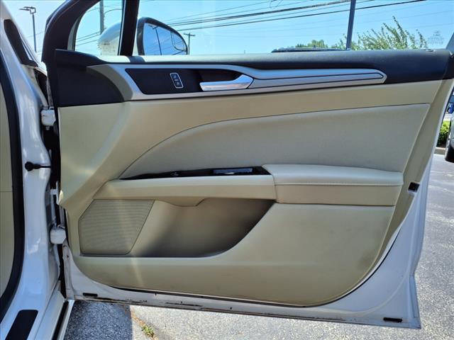 2015 Ford Fusion Hybrid SE