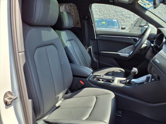 2024 Audi Q3 quattro S line Prem Plus 45 TFSI