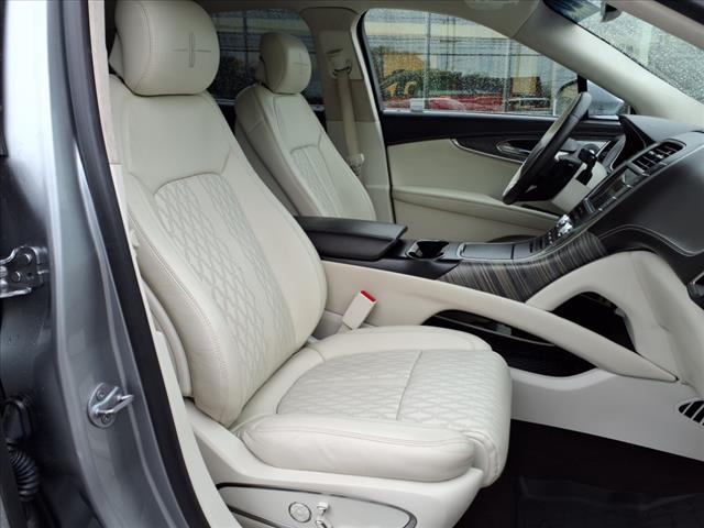 2020 Lincoln Nautilus Black Label