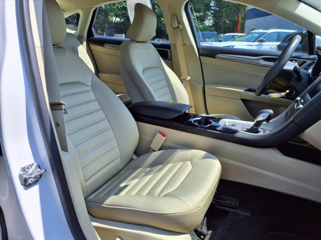 2015 Ford Fusion Hybrid SE