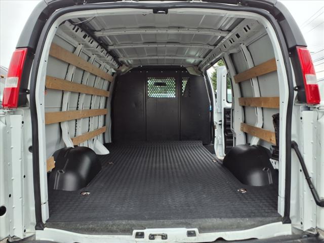 2023 Chevrolet Express 2500