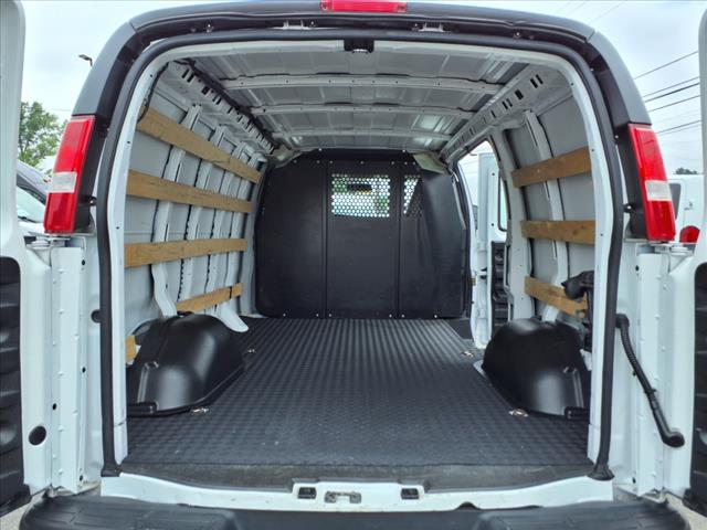 2023 Chevrolet Express 2500