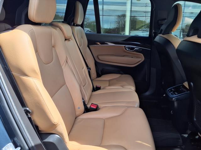 2019 Volvo XC90 T6 Momentum