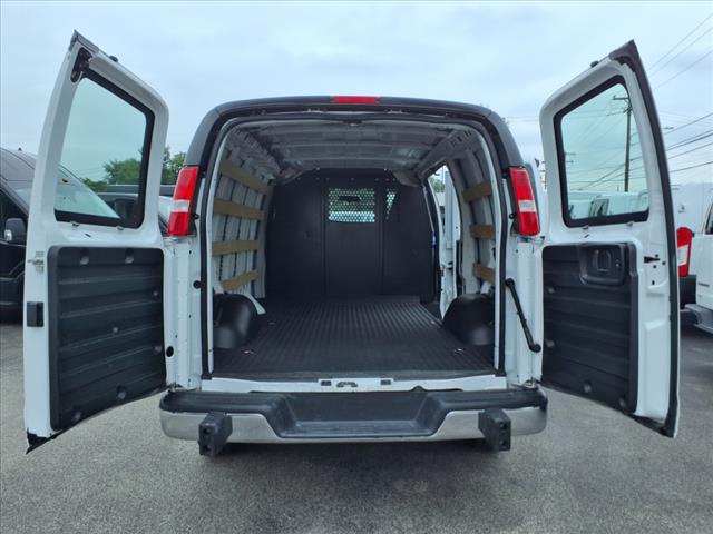 2023 Chevrolet Express 2500