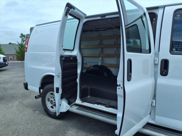2023 GMC Savana 2500