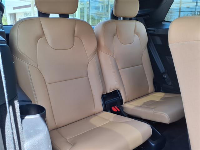 2019 Volvo XC90 T6 Momentum