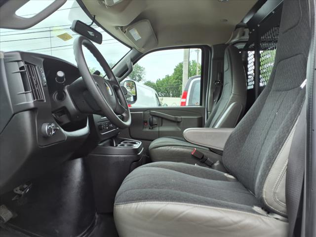 2023 Chevrolet Express 2500