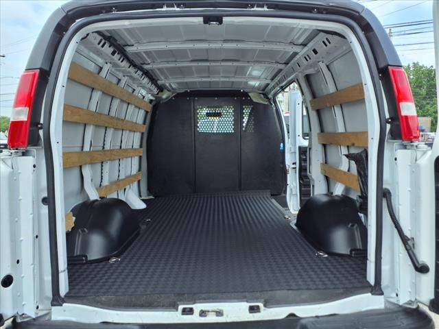 2023 GMC Savana 2500