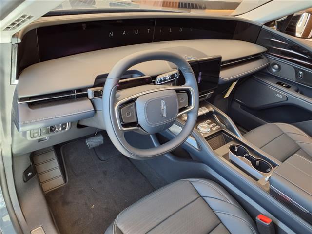 2025 Lincoln Nautilus Hybrid Reserve