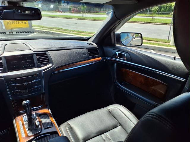 2015 Lincoln MKS Base