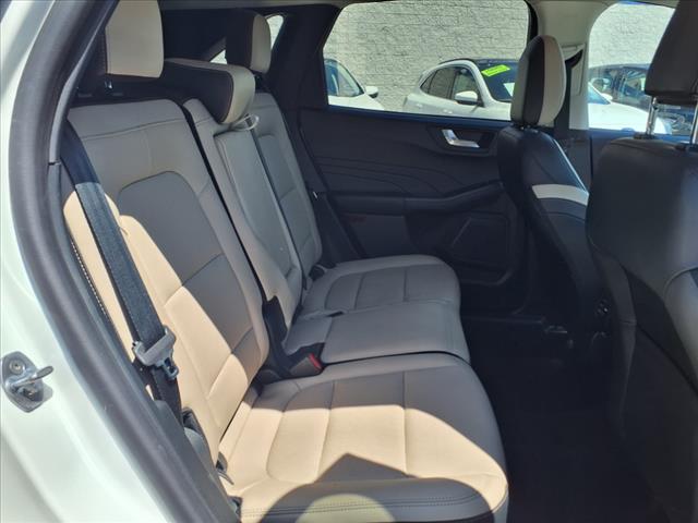 2021 Ford Escape Titanium