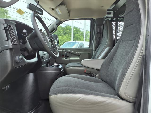 2023 GMC Savana 2500