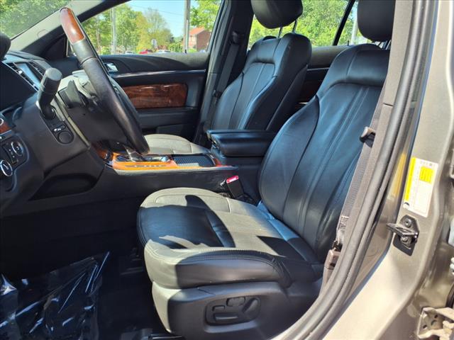 2015 Lincoln MKS Base