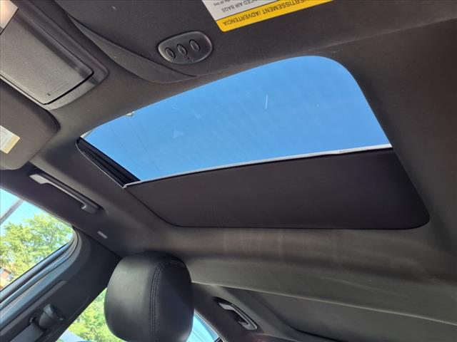 2015 Lincoln MKS Base