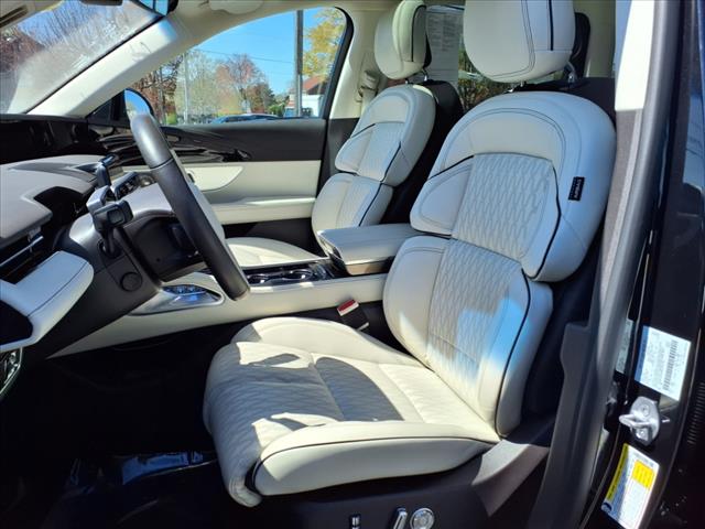 2024 Lincoln Nautilus Black Label