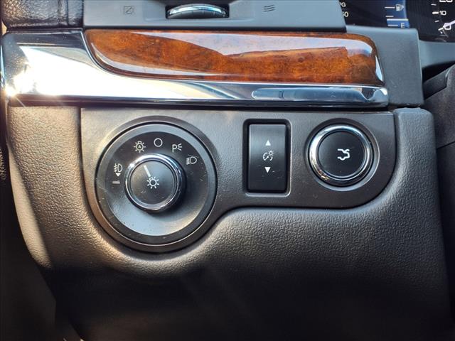 2015 Lincoln MKS Base