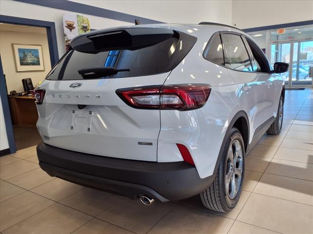 2025 Ford Escape Hybrid ST-Line Select