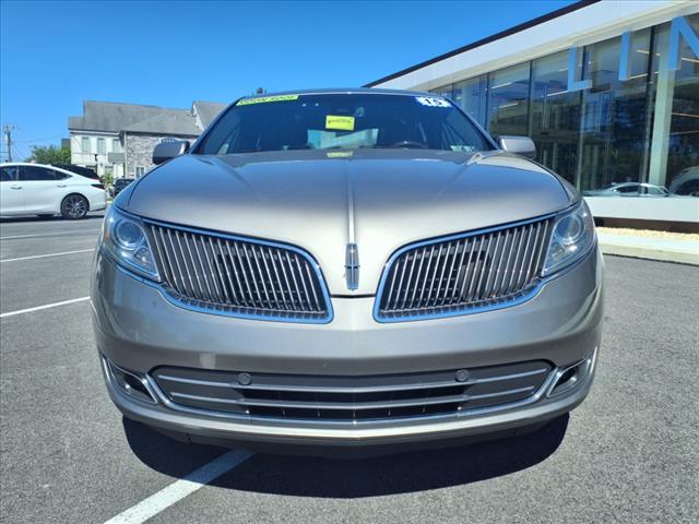 2015 Lincoln MKS Base