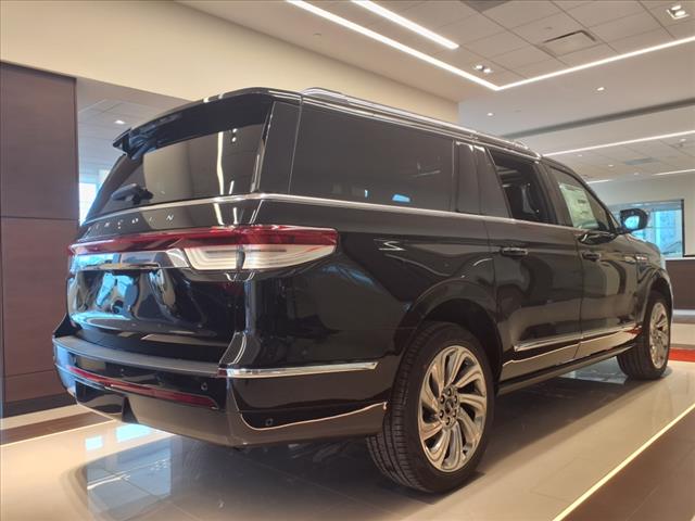 2024 Lincoln Navigator L Reserve