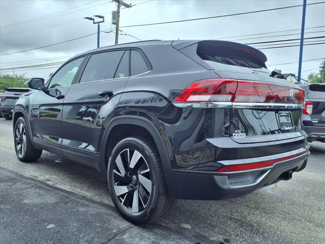 2024 Volkswagen Atlas Cross Sport SE 4Motion