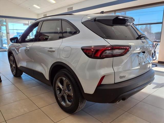 2025 Ford Escape Hybrid ST-Line Select